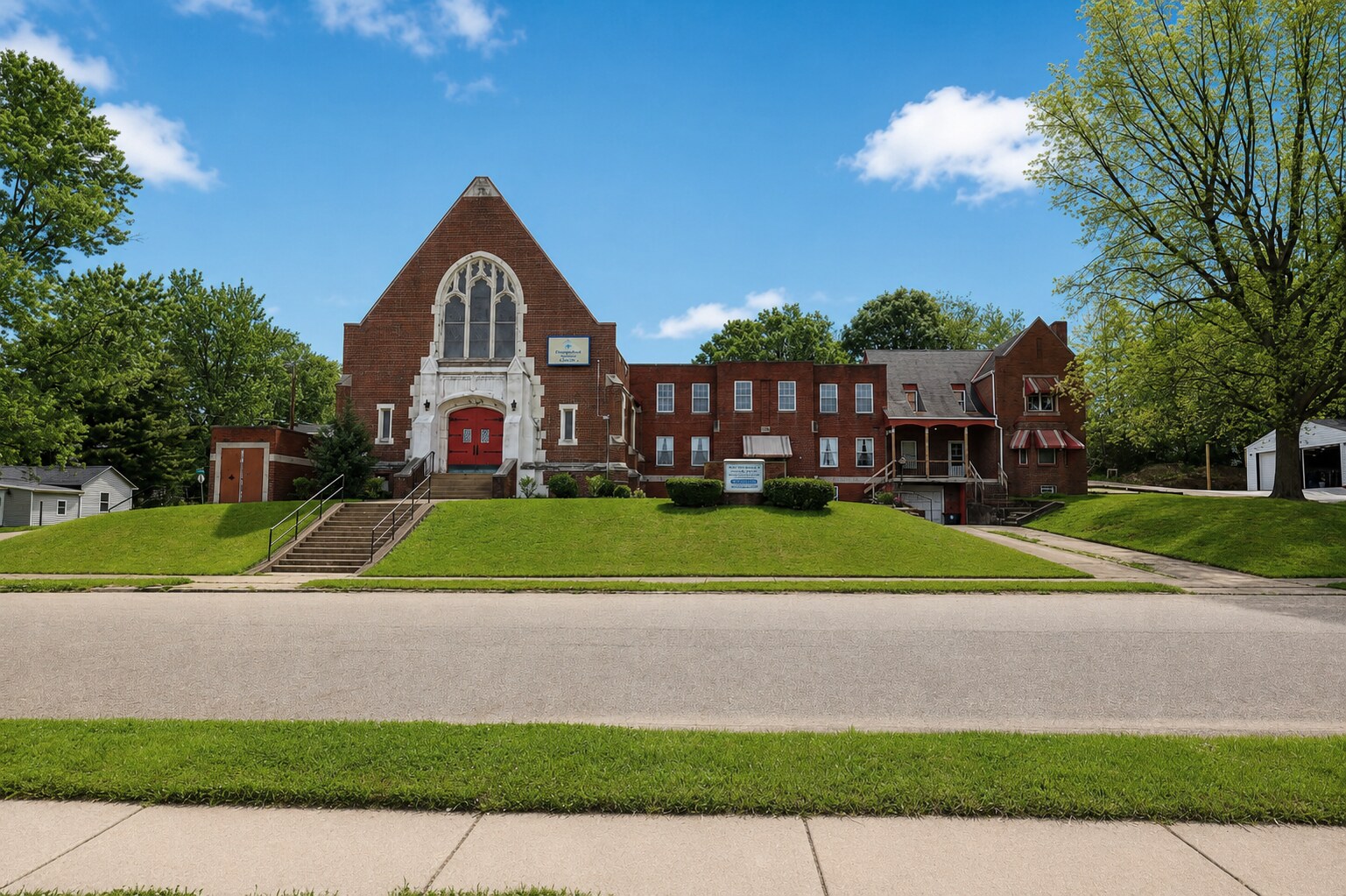 1658 Superior Ave NE, Canton, OH à vendre Photo de l’immeuble– Image 1 sur 8