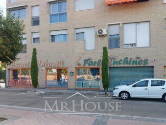 Plus de détails pour Local commercial à louer