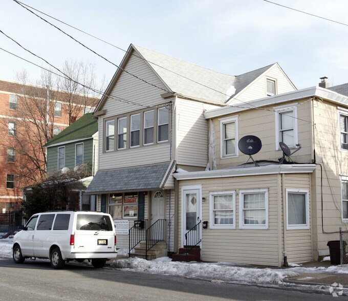 456 S Broadway, Gloucester City, NJ à louer - Photo de l’immeuble – Image 2 sur 14