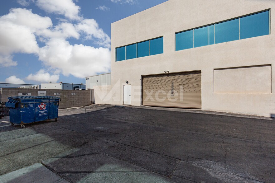 3365 Pepper Ln, Las Vegas, NV à vendre - Photo de l’immeuble – Image 3 sur 25