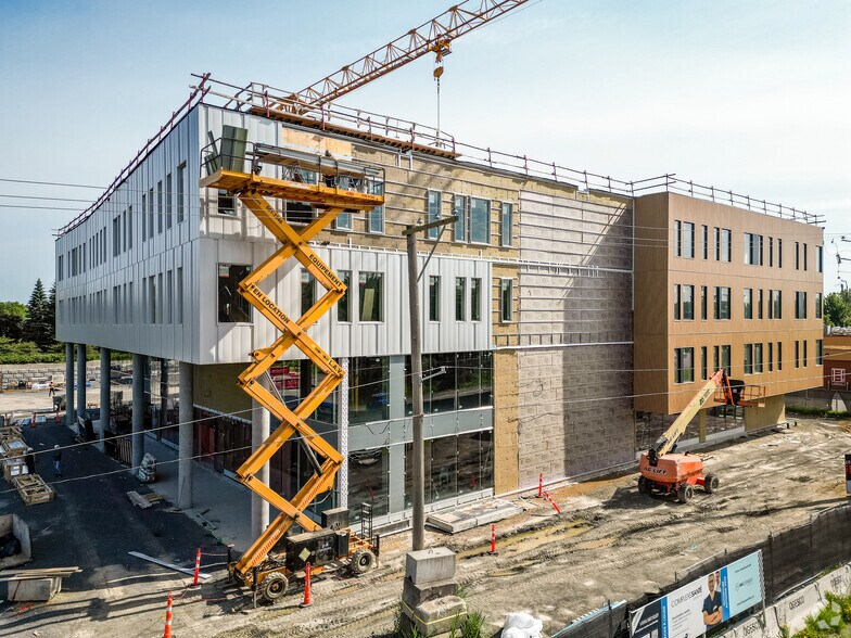 1620 Jules-Verne Av, Québec, QC à louer - Photo de l’immeuble – Image 2 sur 3