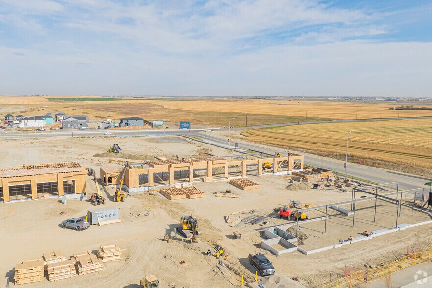 1100 140 Av NE, Calgary, AB à louer - Aérien – Image 2 sur 3