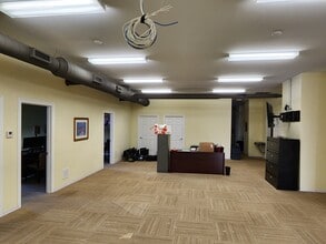 56 Center St, Southington, CT à louer Photo de l’immeuble– Image 1 sur 8