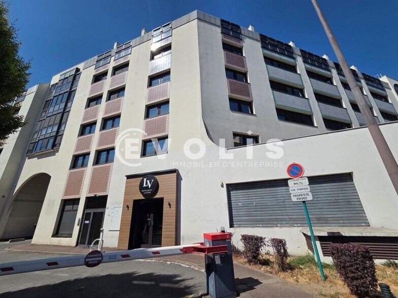 42-48 Rue Denis Papin, Ivry-sur-Seine à louer - Photo de l’immeuble – Image 2 sur 36