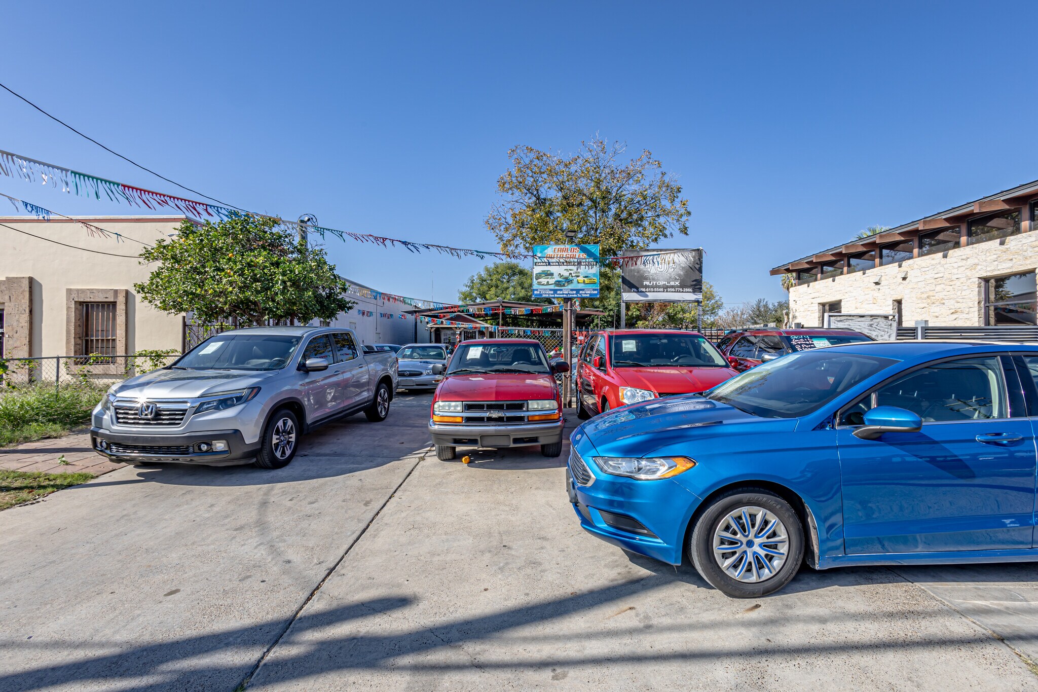 2608 San Bernardo Ave, Laredo, TX à vendre Photo principale– Image 1 sur 21