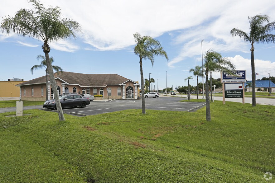 2001 S McCall Rd, Englewood, FL à vendre - Photo de l’immeuble – Image 3 sur 4