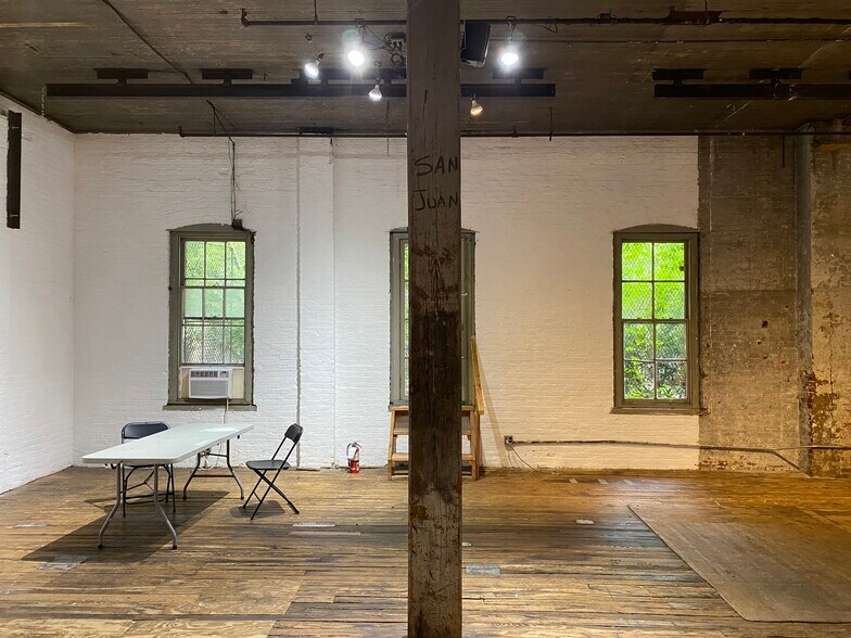 51 Bergen St, Brooklyn, NY à louer - Photo de l’immeuble – Image 3 sur 5