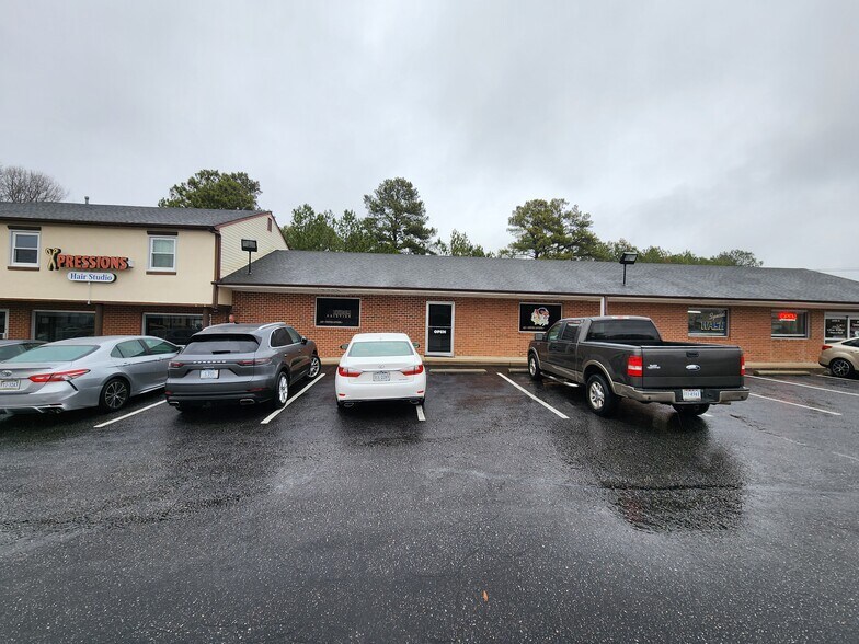 2439 County Dr, Petersburg, VA à louer - Photo de l’immeuble – Image 3 sur 4