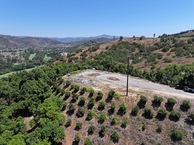 2682 Canyon Crest Dr, Escondido, CA à vendre - Aérien – Image 2 sur 14