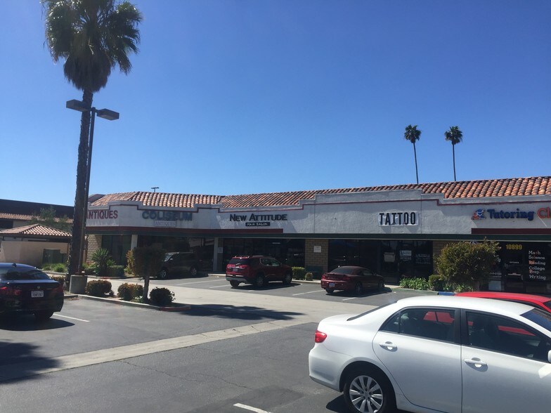 10877-10911 Los Alamitos Blvd, Los Alamitos, CA à louer - Photo de l’immeuble – Image 2 sur 14