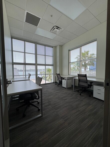 245 Riverside Ave, Jacksonville, FL à louer - Photo de l’immeuble – Image 2 sur 22