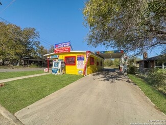 Plus de détails pour 702 Avenue H, Poteet, TX - Local commercial à vendre
