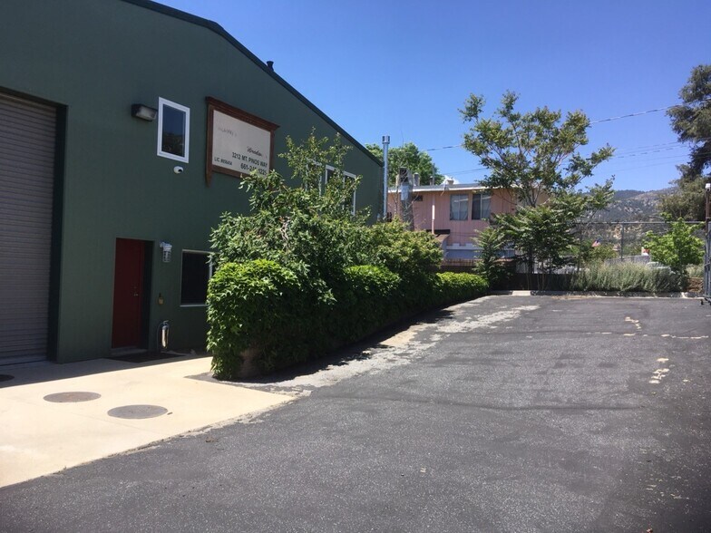 3212 Mt Pinos Way, Frazier Park, CA à vendre - Photo de l’immeuble – Image 2 sur 32