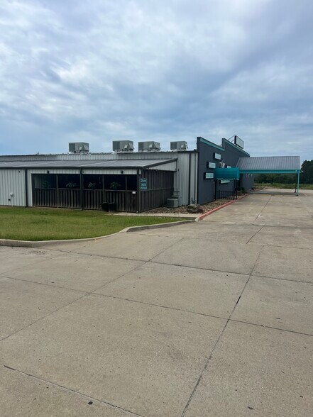 3003 Elk Dr, Mcalester, OK à vendre - Photo de l’immeuble – Image 3 sur 53