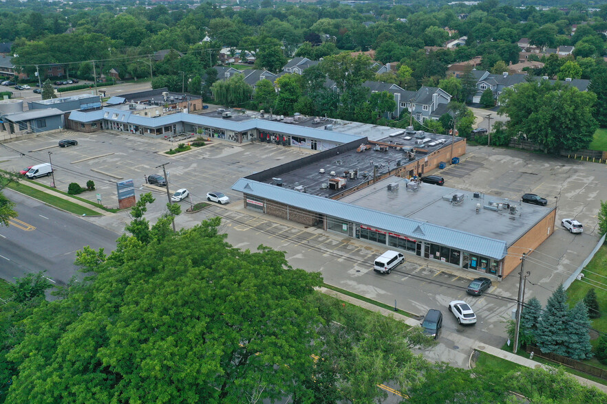 2720-2780 Dundee Rd, Northbrook, IL à louer - Photo de l’immeuble – Image 3 sur 19