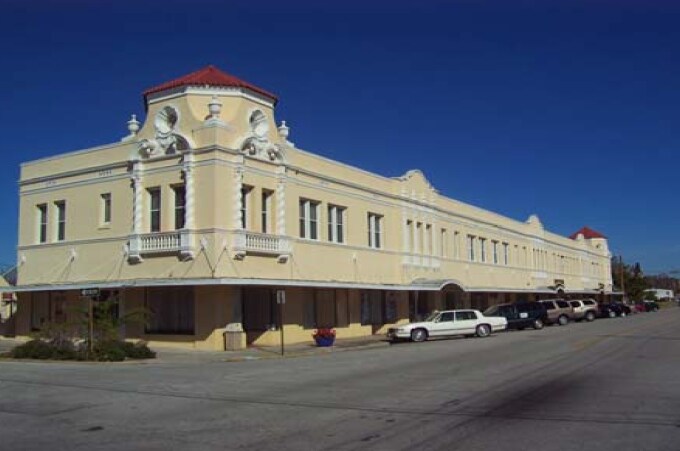 301-373 3rd St NW, Winter Haven, FL à louer - Photo de l’immeuble – Image 2 sur 11