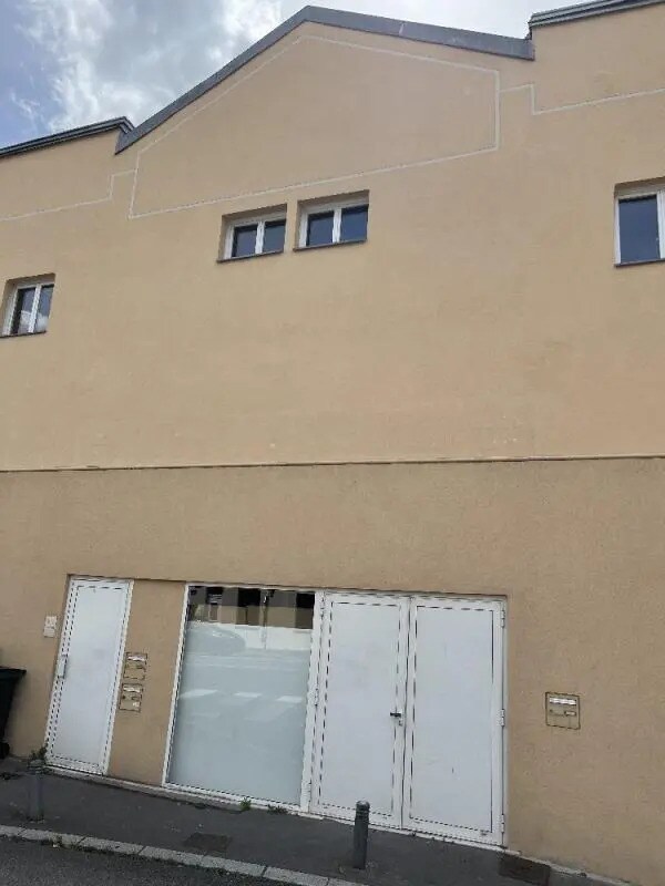 Plus de détails pour Local commercial à vendre