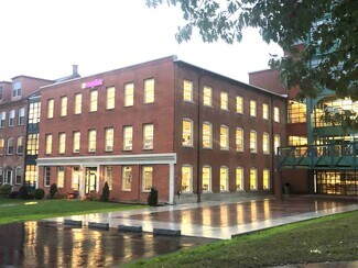 Plus de détails pour 75 S Church St, Pittsfield, MA - Bureau, Local d'activités à louer