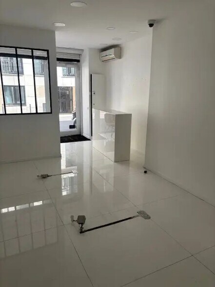 Local commercial dans Paris à louer - Photo intérieure – Image 2 sur 5