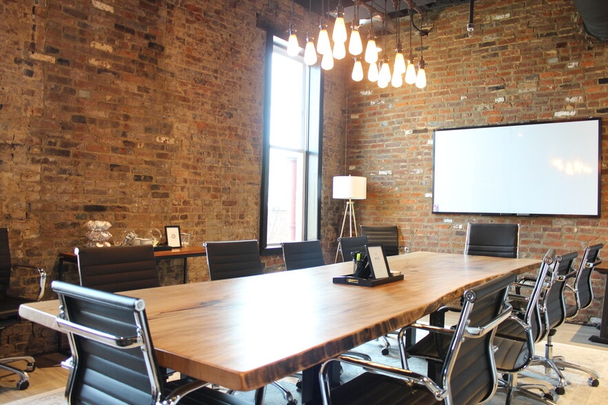 911 College St, Bowling Green, KY à louer - Photo intérieure – Image 2 sur 15