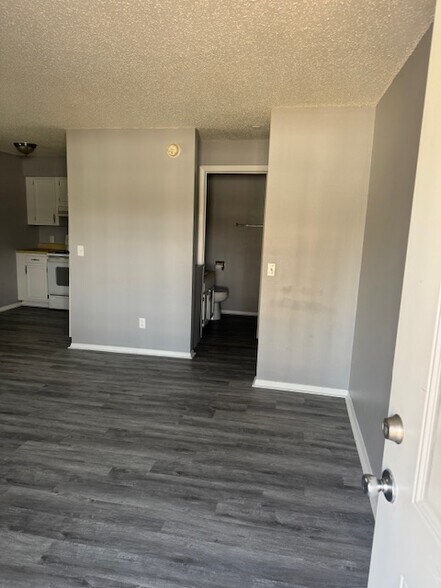 1220 E Broadway St, Newton, KS à vendre - Photo de l’immeuble – Image 3 sur 22