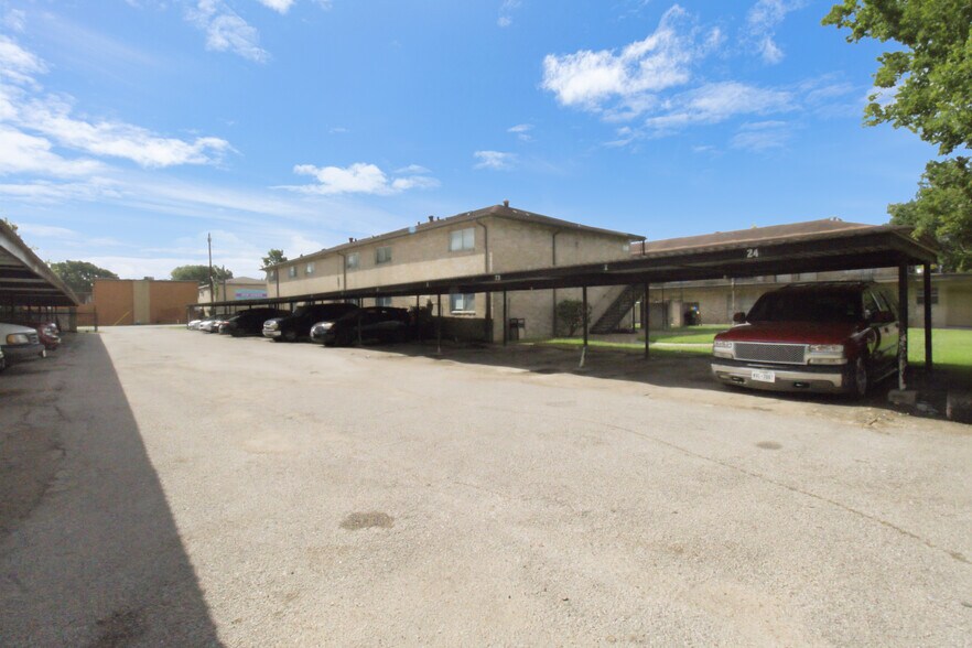 3046 Golfcrest Blvd, Houston, TX à vendre - Photo de l’immeuble – Image 2 sur 33