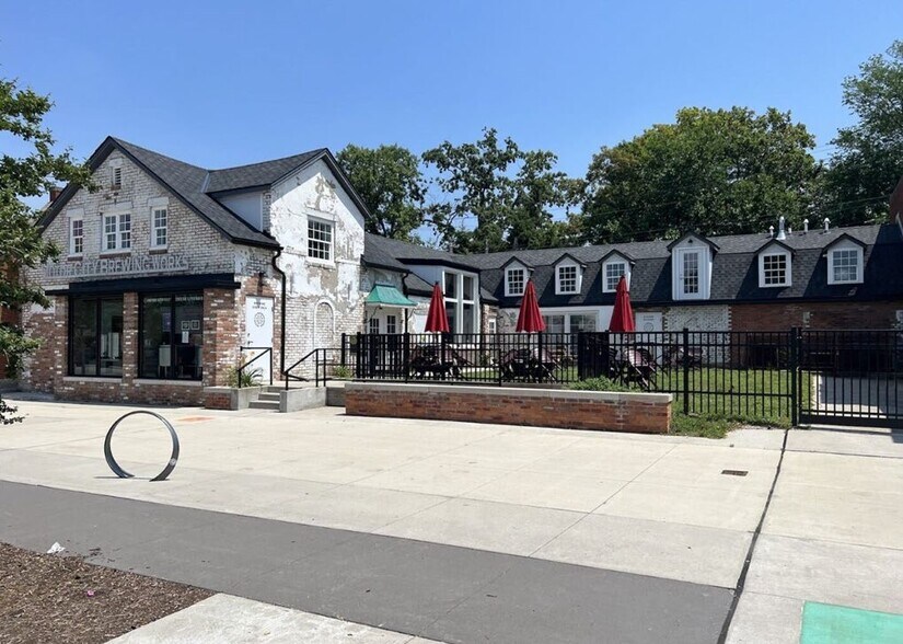 19350 Livernois Ave, Detroit, MI à vendre - Photo de l’immeuble – Image 1 sur 10
