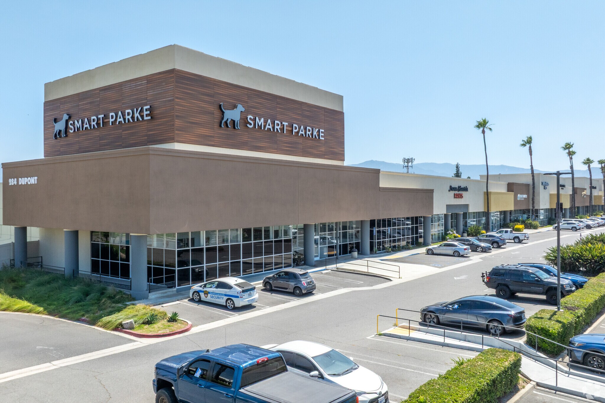 284 DuPont St, Corona, CA à vendre Photo principale– Image 1 sur 5