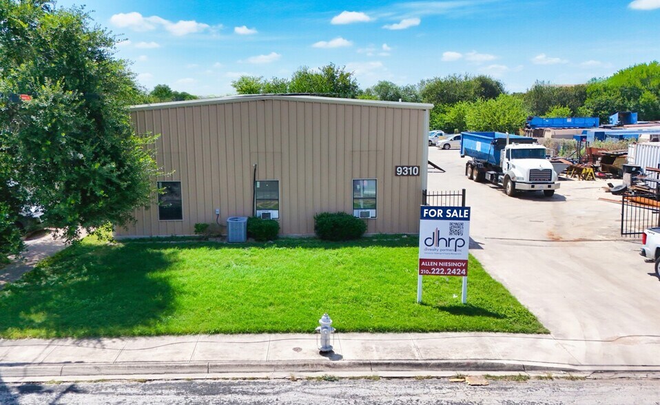 9310 Converse Business Ln, Converse, TX à vendre - Photo de l’immeuble – Image 2 sur 8