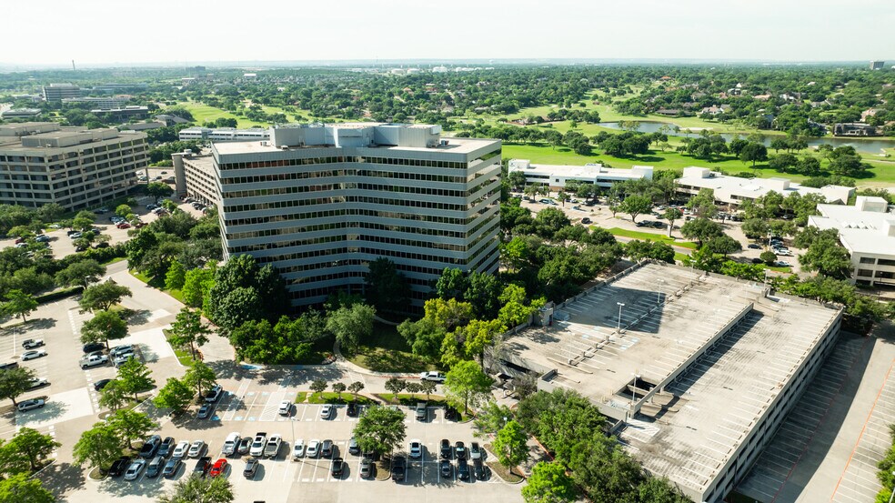 105 Decker Ct, Irving, TX à louer - Photo de l’immeuble – Image 3 sur 16