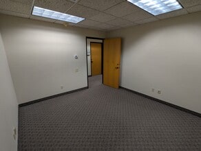 7590 Fay Ave, La Jolla, CA à louer Photo intérieure– Image 2 sur 7