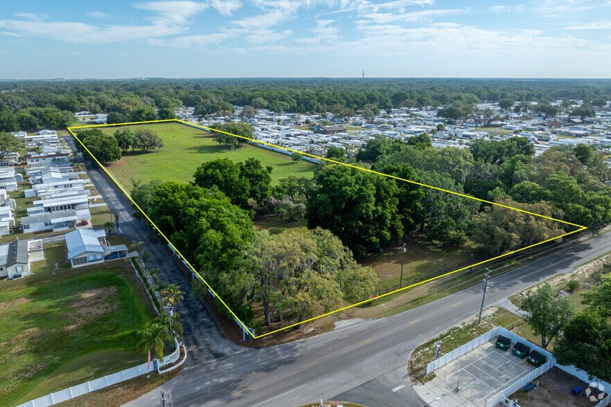 37435 Chancey Rd, Zephyrhills, FL à vendre - Photo de l’immeuble – Image 1 sur 15