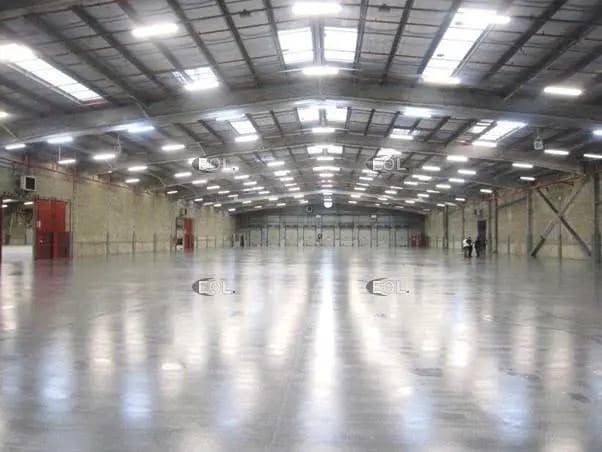 Industriel/Logistique dans Compans à louer Photo intérieure– Image 1 sur 4