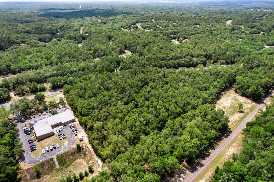 10523 N. Florida Avenue, Dunnellon, FL à vendre - Photo de l’immeuble – Image 2 sur 32