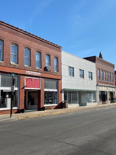 59 Market St, Onancock, VA à vendre - Photo de l’immeuble – Image 2 sur 8