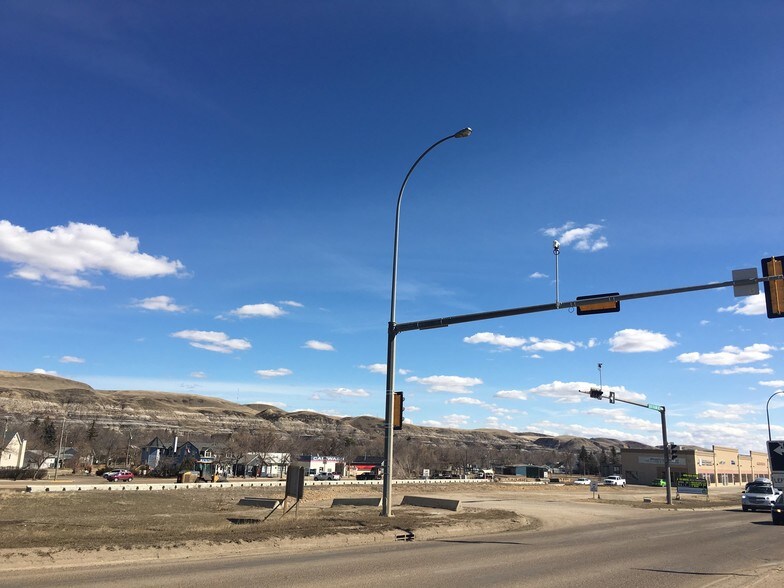 200 Av South Railway, Drumheller, AB à vendre - Photo de l’immeuble – Image 3 sur 16