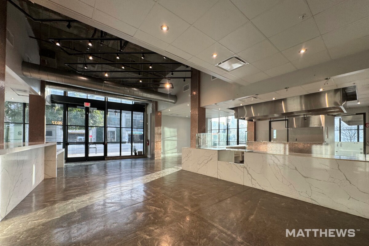695 S Santa Fe Ave, Los Angeles, CA à louer Photo de l’immeuble– Image 1 sur 2