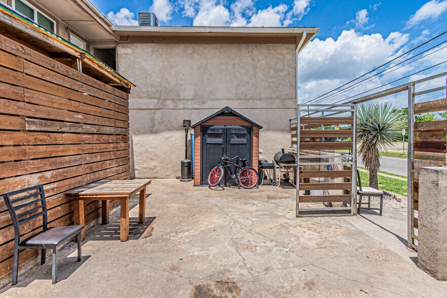 1607 N Carroll Ave, Dallas, TX à vendre - Photo de l’immeuble – Image 3 sur 13