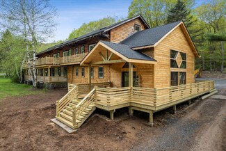 Plus de détails pour 48 Clover Rd, Hunter, NY - Hôtellerie à vendre