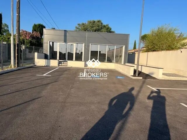 Bureau dans Bollène à louer - Photo de l’immeuble – Image 3 sur 12