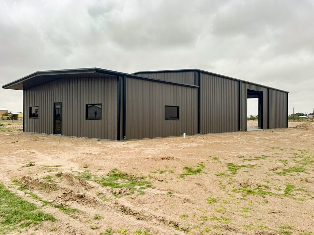 7115 N County Road 1294, Midland, TX à vendre Photo de l’immeuble– Image 1 sur 6