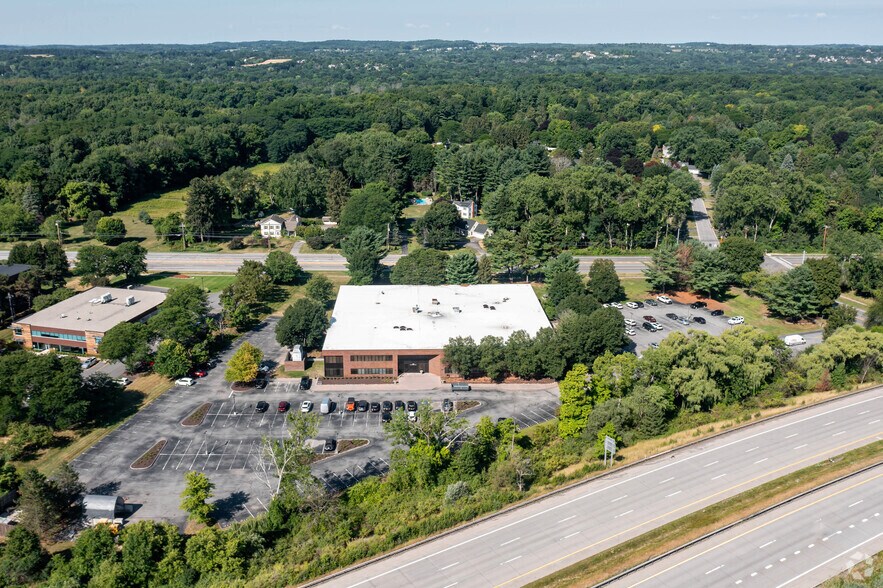 1000 Pittsford Victor Rd, Pittsford, NY à vendre - Photo de l’immeuble – Image 3 sur 24