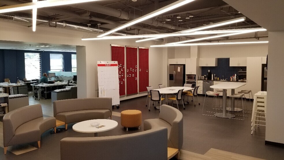 350 E New York St, Indianapolis, IN à louer - Photo intérieure – Image 3 sur 9