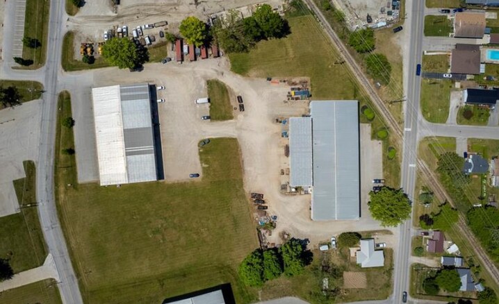 102 Spruce St, Tillsonburg, ON à vendre - Aérien – Image 3 sur 5