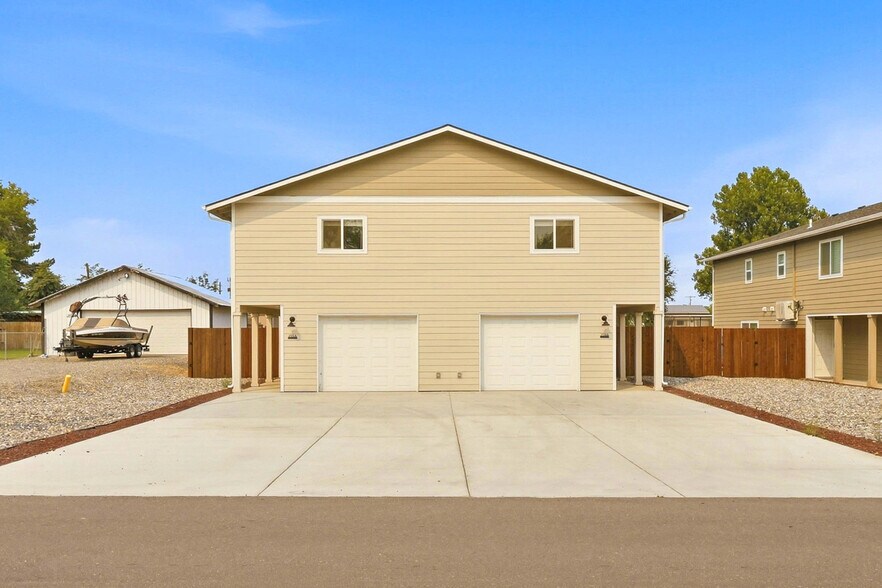 255 NE Fourth St, Irrigon, OR à vendre - Photo de l’immeuble – Image 2 sur 22