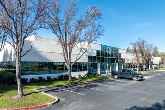 Plus de détails pour 5700 Stoneridge Dr, Pleasanton, CA - Industriel/Logistique à louer
