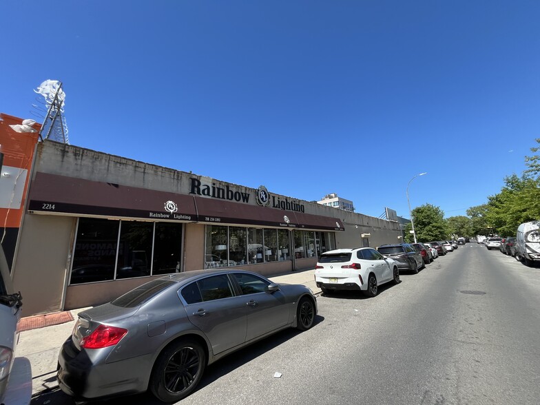 2214 59th St, Brooklyn, NY à vendre - Photo principale – Image 1 sur 3