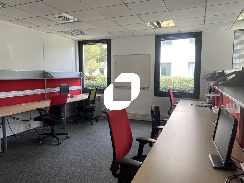 Bureau dans Mérignac à louer - Photo de l’immeuble – Image 3 sur 7