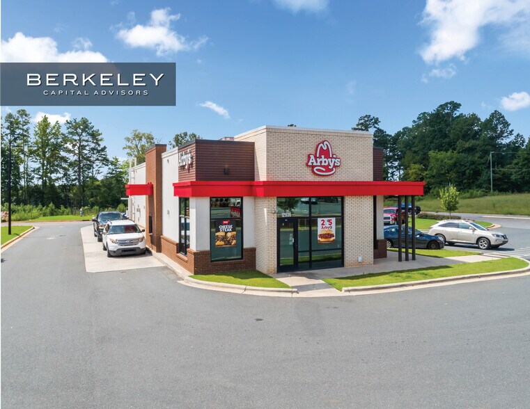 12936 Albemarle Rd, Charlotte, NC à vendre - Photo de l’immeuble – Image 1 sur 7