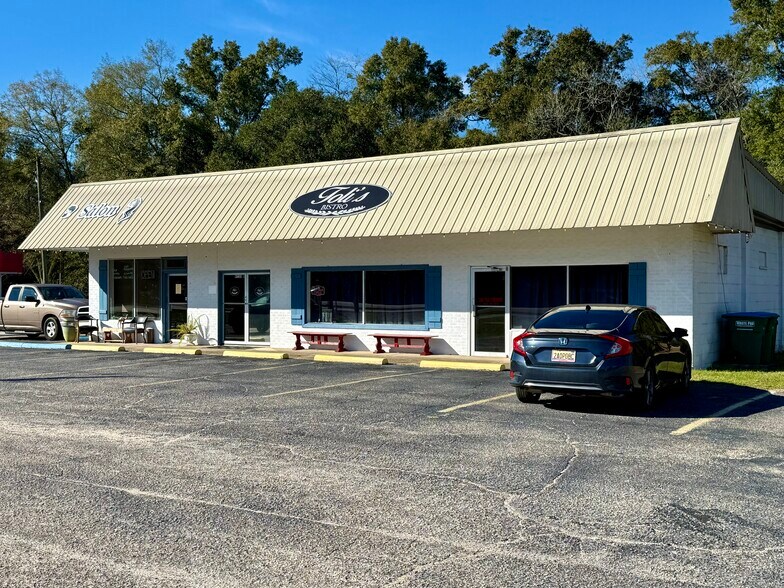 9755 Highway 43, Creola, AL à vendre - Photo de l’immeuble – Image 1 sur 4